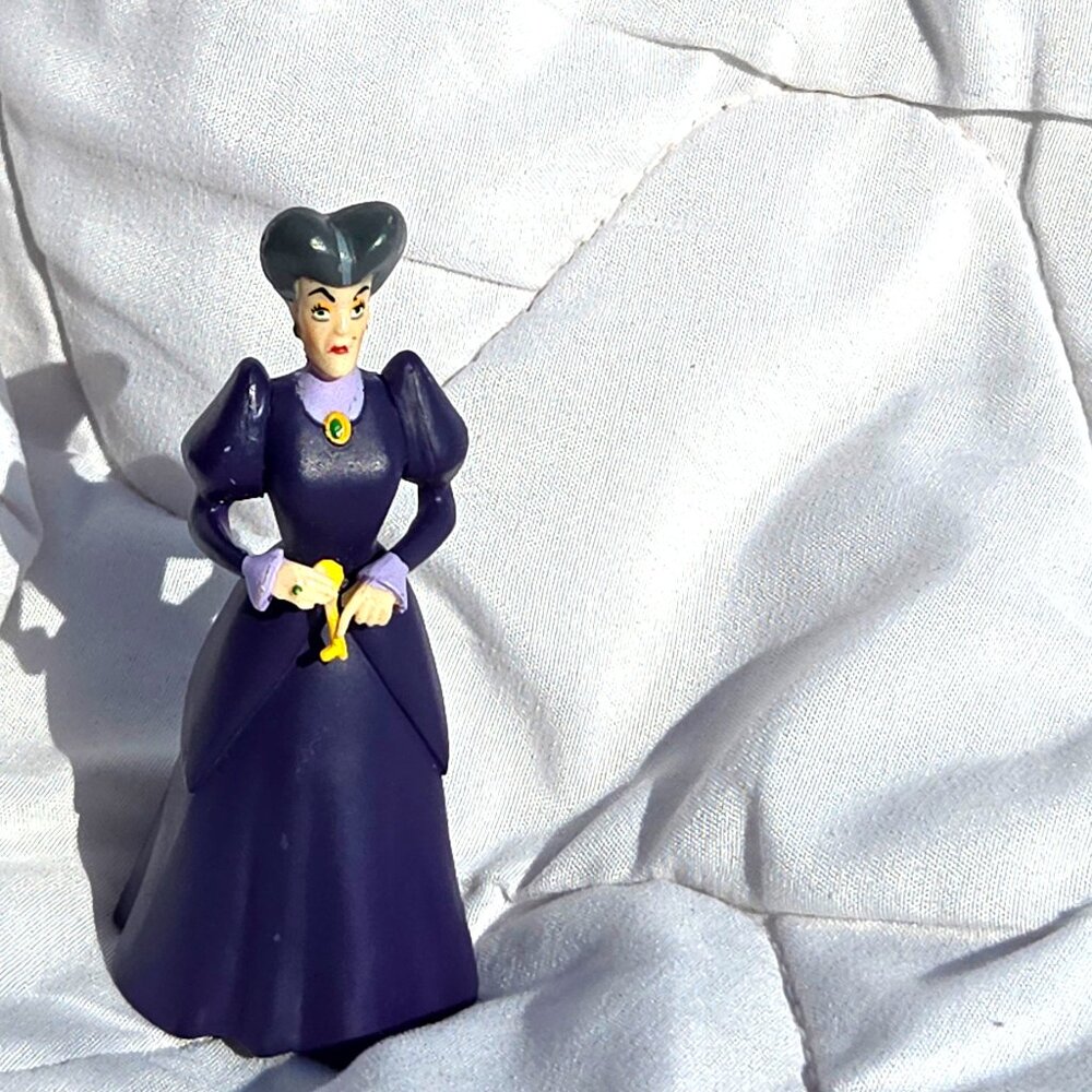 SOLD - Disney Cinderella Evil Stepmother LADY TREMAINE Figurine Cake Topper
